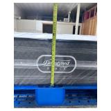 Beautyrest Black Tight top Queen Mattress - MRSP $ 2,199.00 - No Reserve!