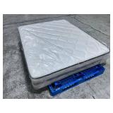 Beautyrest Black 11" Tight Top Queen Mattress MRSP $ 2,400.00 - No Reserve!