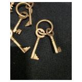 Brass-color Skeleton Key Napkin Rings