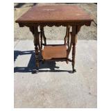 Rare Antique Claw-Foot Victorian-Style Parlor or Lamp TABLE