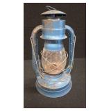 Rustic Vintage Dietz No. 8 Air Pilot Blue Kerosene Lantern w/ Clear Glass Globe