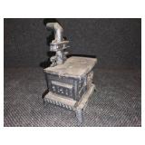 John Wright Bonnie Glo miniature Cast Iron Stove