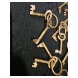 Brass-color Skeleton Key Napkin Rings