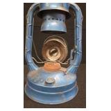 Rustic Vintage Dietz No. 8 Air Pilot Blue Kerosene Lantern w/ Clear Glass Globe
