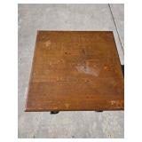 Rare Antique Claw-Foot Victorian-Style Parlor or Lamp TABLE