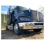 2010 Kenworth T370 Custom Cab