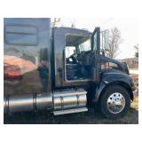 2010 Kenworth T370 Custom Cab