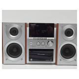 Working Panasonic CD Stereo System Model SA-PM53 w/Remote