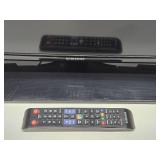 Working SAMSUNG 40" Smart TV w/Remote