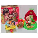 Vintage Fisher Price Little People Castle Playset - Play Family Castle