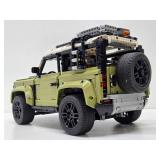 LEGO Technics Land Rover Defender
