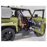 LEGO Technics Land Rover Defender