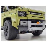 LEGO Technics Land Rover Defender