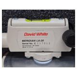 Excellent Quality DAVID WHITE Meridian L6-20 Level Kit w/ Tripod