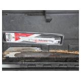 Working DEWALT Reciprocating Saw w/2 Batteries - No Charger