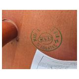 Nice Condition and Quality Swivel Bar Chairs & Tall Table #1