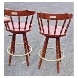 Nice Condition and Quality Swivel Bar Chairs & Tall Table #1