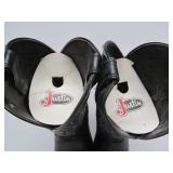 Nice Pair of Vintage LAREDO Black Leather Cowboy Boots - Size 11D