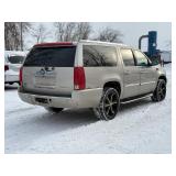 2008 CADILLAC ESCALADE ESV *All Wheel Drive | 6.2L Motor* (NO RESERVE)