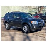 2008 FORD ESCAPE XLT *No Accidents Reported* (NO RESERVE)