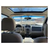 2008 FORD ESCAPE XLT *No Accidents Reported* (NO RESERVE)