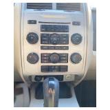 2008 FORD ESCAPE XLT *No Accidents Reported* (NO RESERVE)