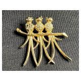 Vintage Gold-Tone Jewelry Lot: Enamel Heart Locket, Beaded Bracelet & Leaf Pins