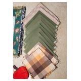 5 Sets of Placemats