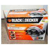 Set of 2 Circular Saws – Black & Decker & Craftsman