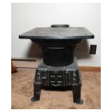 Montgomery Ward & Co. Cast Iron Coal-Fired Stove – Model 84AJ-5200A