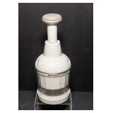 Pampered Chef Measuring Cup & Food Chopper