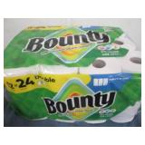 12 Double rolls of Bounty paper tow...