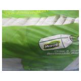 2 400 Count Marcal napkins in a dra...