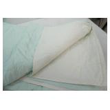 Vintage Dresden Plate Quilt. Large Size, Queen or bigger