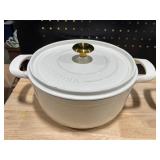 Dutch Oven 2 Piece Set Like New 1 Has Rust Stain on Rim