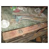 Vintage 24in wood level, cutting to...