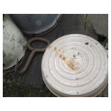 Tin and other metals cookware...