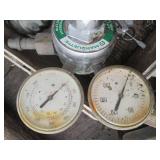 Marquette Oxygen model 25-150 compr...