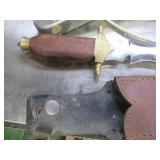 Variety of assorted Fixed blade Kni...