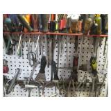 Huge value of assorted type screwdr...