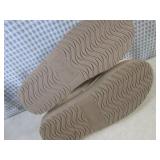 (CSB) Pair of Joyspun Slippers Size...