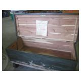(FRNT) Vintage Cedar Chest Bench 40...