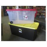 (FRNT) Sterilite 160 Qt Tote with W...