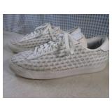 (CSB) Pair of Nike Sneakers Size 9....