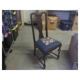 (BR1) Vintage Wood Needlepoint Seat...