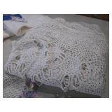 (BSB) Assorted Vintage Doilies, Tab...
