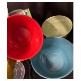 The Pioneer Woman - 6-Piece Melamine Serving Bowls Set with Lids