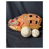 Mizuno MAX FLEX Professional Model Baseball Glove - Custom Formed Pocket, 2 Baseballs Included
