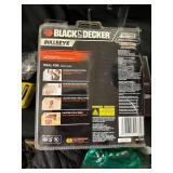 Black & Decker Bullseye Auto-Leveling Laser Level BDL1905 & Campbell Hausfeld 11-Piece 1/2-In Drive Socket Set SAE