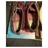 Freeman Chapel Hill Cordovan X8155 095 D & Weyenberg Dawson 9 1/2 D Slip-On Loafers